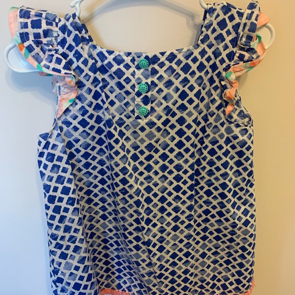 Cute summery top! - Picture 2 of 3